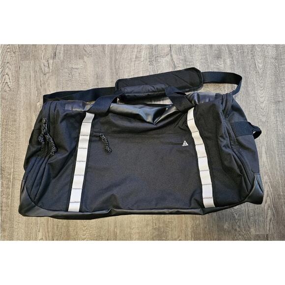 Nike ACG Daymax 60L Large Duffel Bag Black Water Resistant NWT HJ8185-010 - Picture 4 of 7